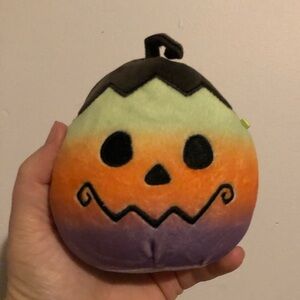 Squishmallows | 4” Johan the Pumpkin